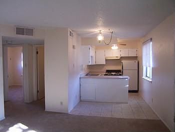 4th image of 3928 Ortiz Ct NE APT B