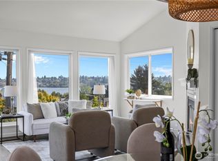 7111 Linden Ave N APT 401, Seattle, WA 98103