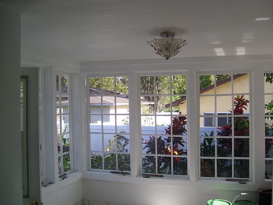 1st image of 913 Avondale Ave