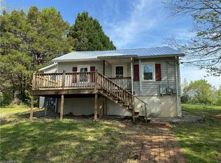 4758 Kinnamon Rd, Winston Salem, NC 27103