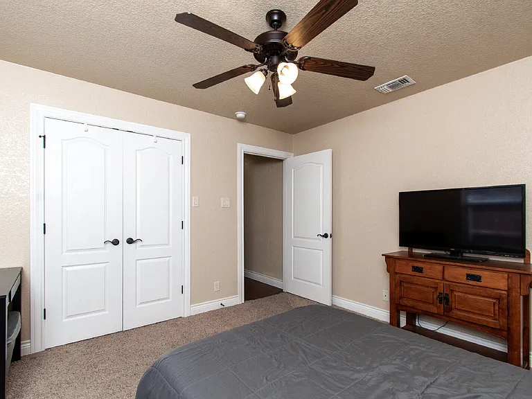 2513 Jackson Dr — Photo 21