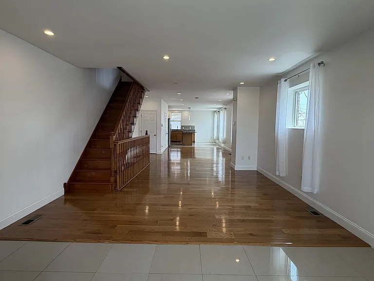 3463 Princeton Ave — Photo 1