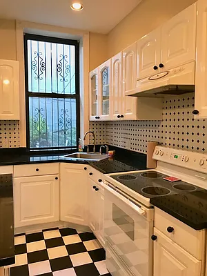 Rented by Box Street Properties LLC | media 32