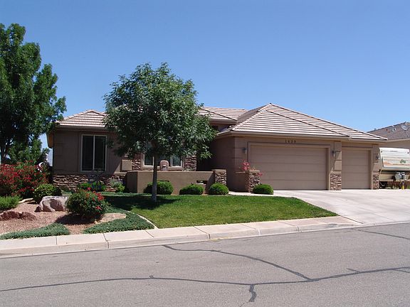 2nd image of 1439 E 3090 South Cir