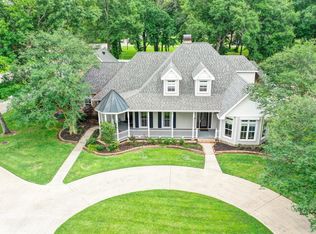 1 Westwood Dr, New Iberia, LA 70563