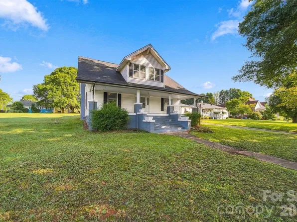 3140 W Main St, Claremont, NC 28610