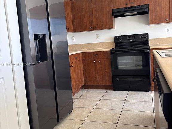 4th image of 1044 NE 42nd Ter