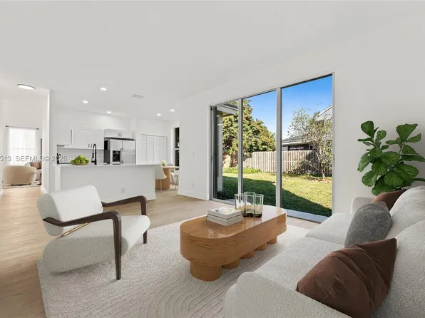 5532 NW 55th Ter, Pompano Beach, FL 33073