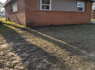 1104 Bloomfield Dr, Pine Bluff, AR 71601