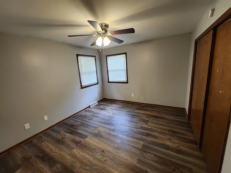 408 Meadow Ln — Photo 13