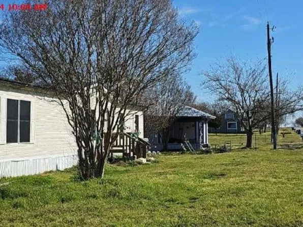 401 E Pace St, Frost, TX 76641