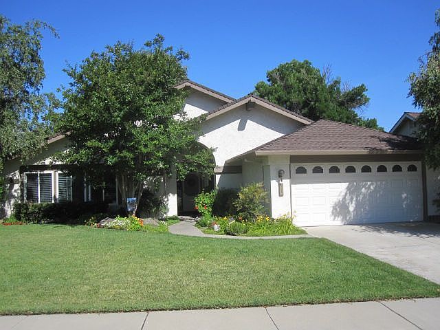 1st image of 475 Forest Hills Dr