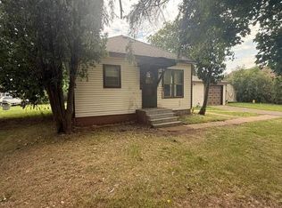 1106 Pine St, Crosby, MN 56441