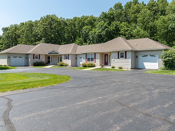 3rd image of 7050 Glendora Ln #5