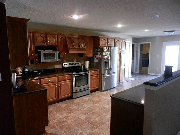 Open Kitchen with bkft area