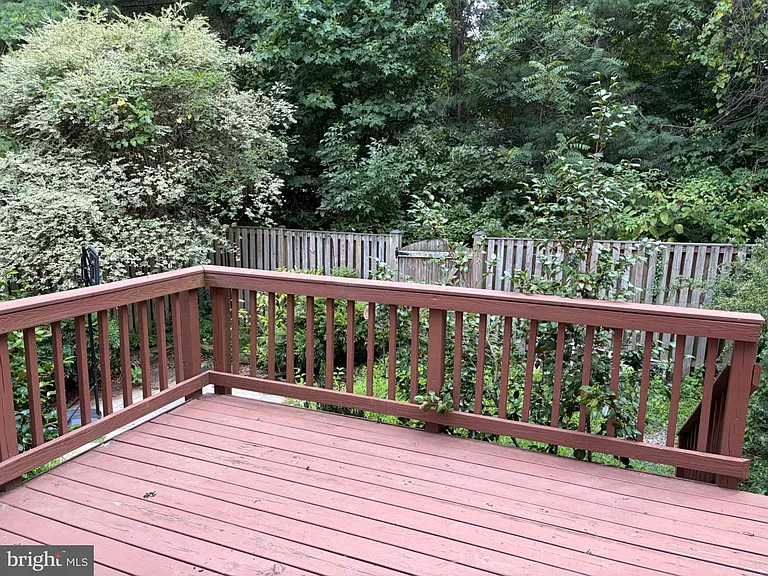 15618 Montview Dr — Photo 5