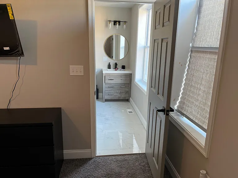 3105 Chelsea Ter — Photo 5