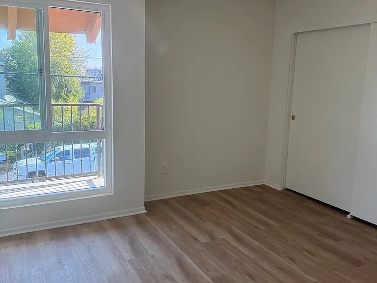 1912 Rockefeller Ln #201 — Photo 6
