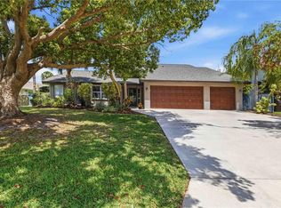 3953 Prairie Dunes Dr, Sarasota, FL 34238