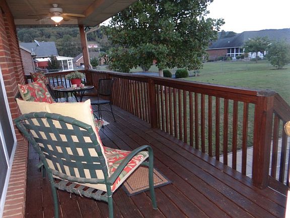 4th image of 4025 Juanita Dr