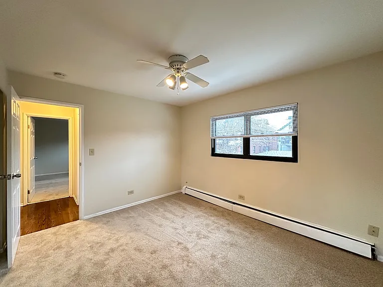 1644 W Sherwin Ave #C3 — Photo 13