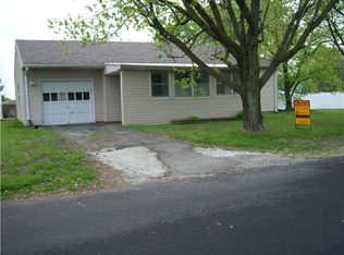 208 S Park St, Frankton, IN 46044