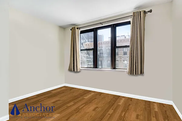 Rented by Anchor Associates | media 8