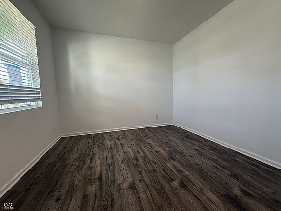 2nd image of 2068 Quail West Dr