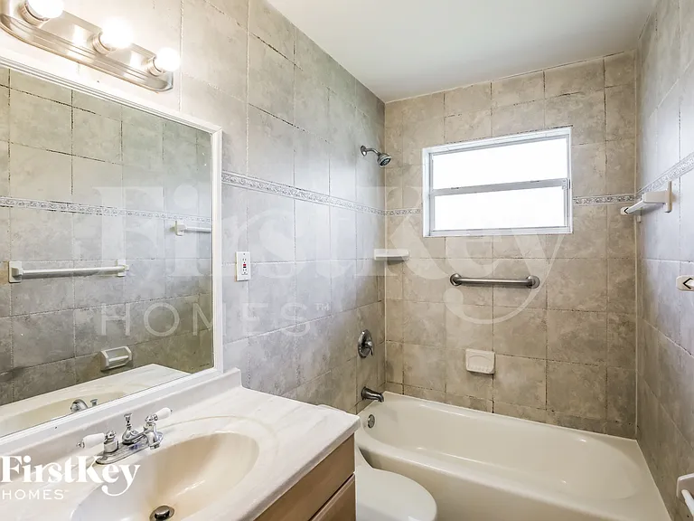 4896 NW 6th Ct — Photo 12