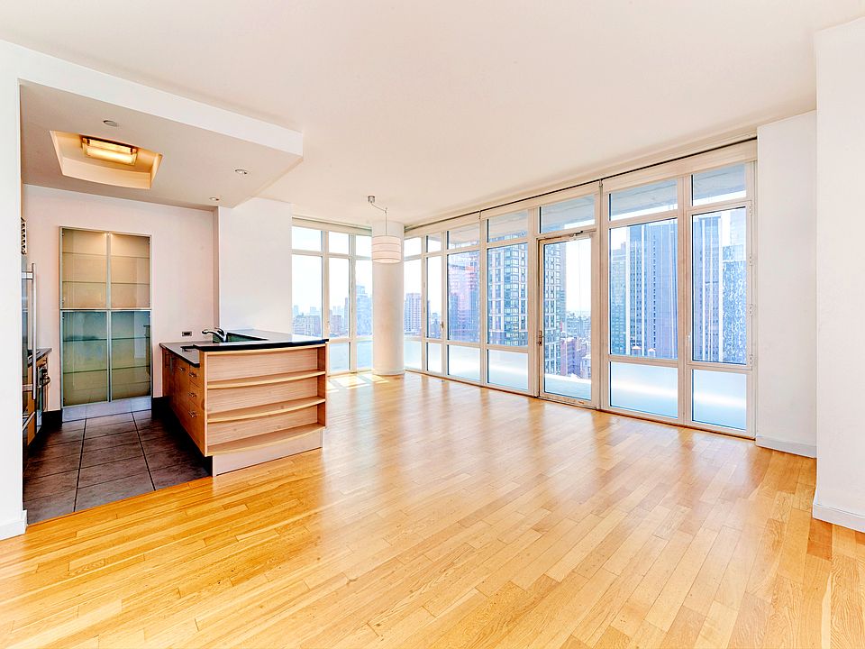 1st image of 325 5th Ave APT 33F