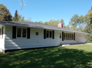 7670 Maple Dr, Florence, WI 54121