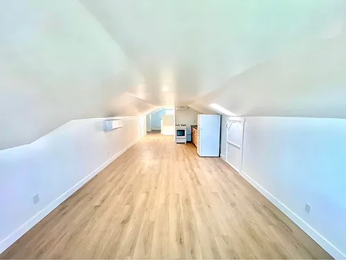 23 E 1st St #B Photo 1