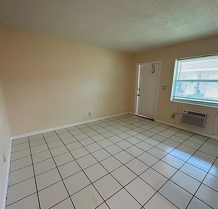 3rd image of 1038 NW 3rd Ave APT 2