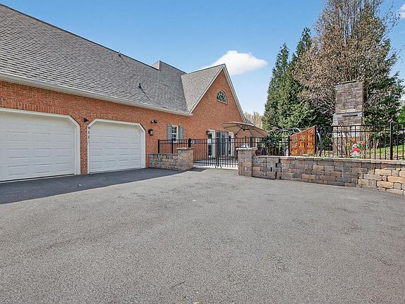 4th image of 25021 Grey Heron Ct