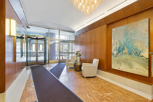 Sold by Nest Seekers International | media 8