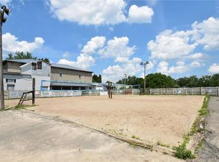 78 Lake St APT 1, Le Roy, NY 14482