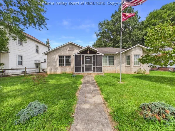 2008 Adams Ave, Huntington, WV 25704