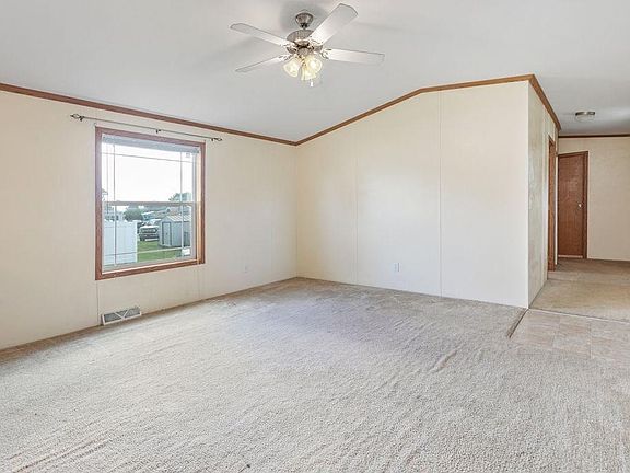 4th image of 36 Big Sky Country Dr