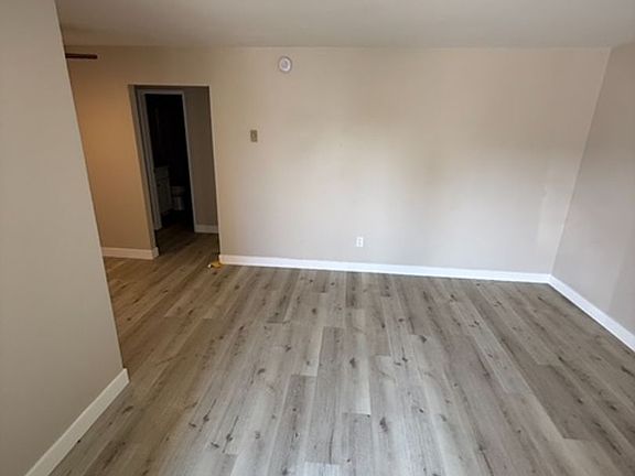 2nd image of 1809 E 17th St #8
