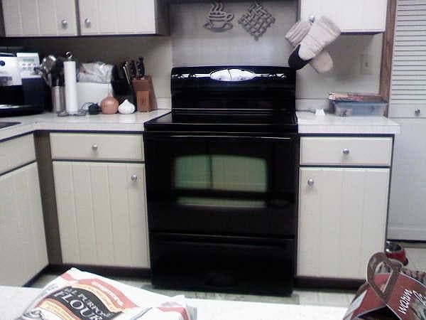 good working kitchen