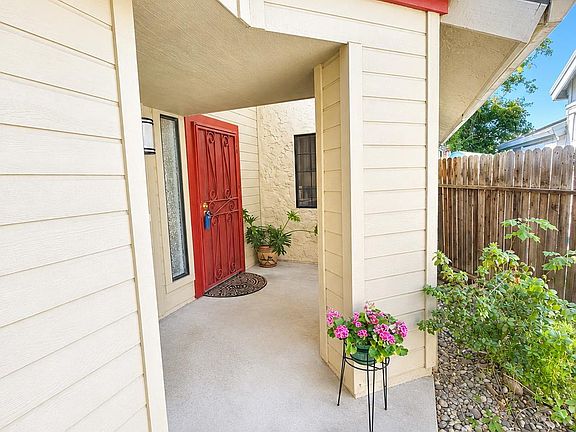 3rd image of 7128 Heather Tree Dr
