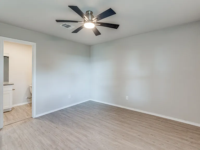 10535 Hammock Hl — Photo 10