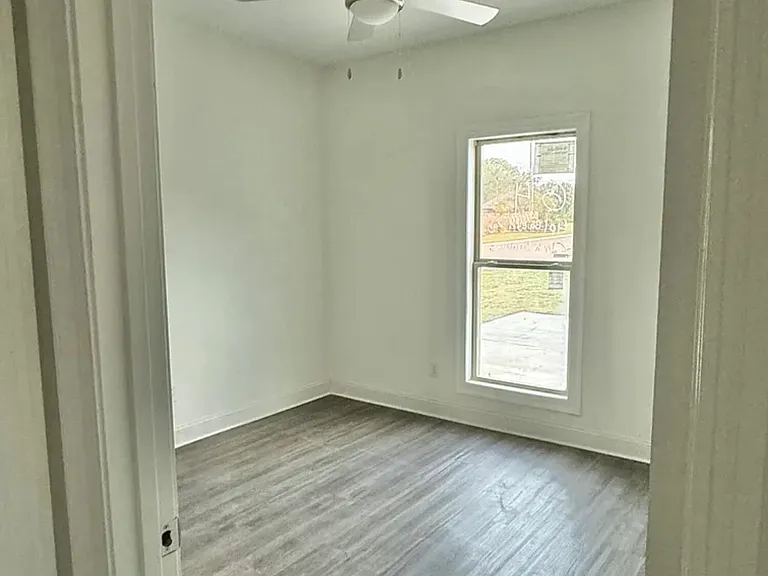 405 Baleigh Way — Photo 8