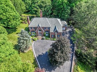 41 Christian Ln, Brookfield, CT 06804