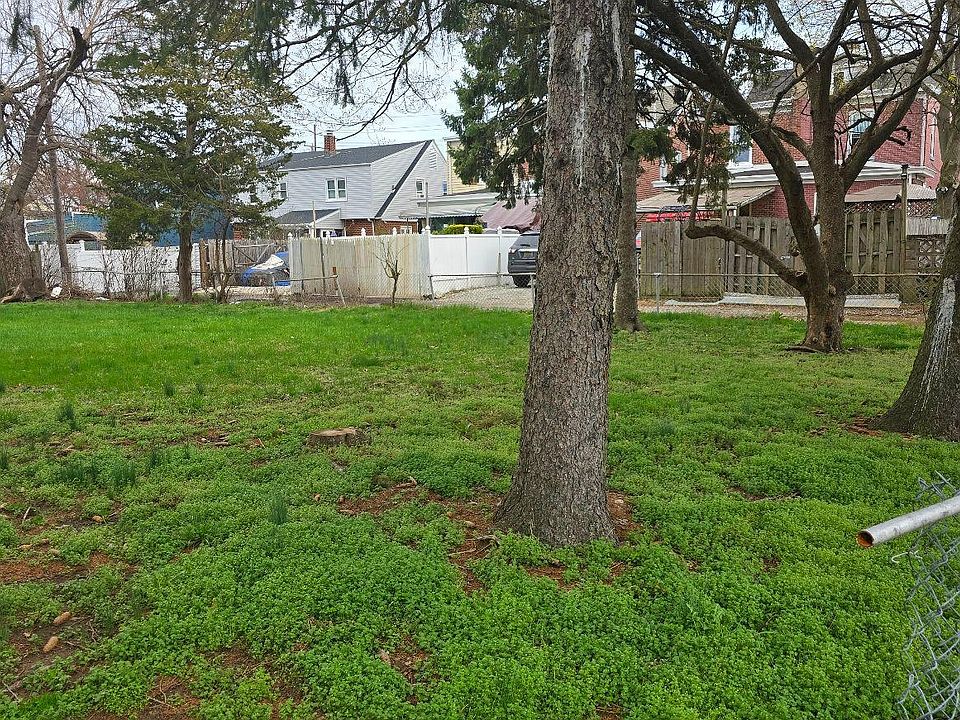 2nd image of 526 Columbus Ave
