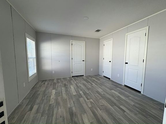 4th image of 1234 Reynolds Rd #39