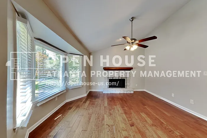 3 bed, 3.0 bath, 1835 sqft, $2,000 — Photo 4