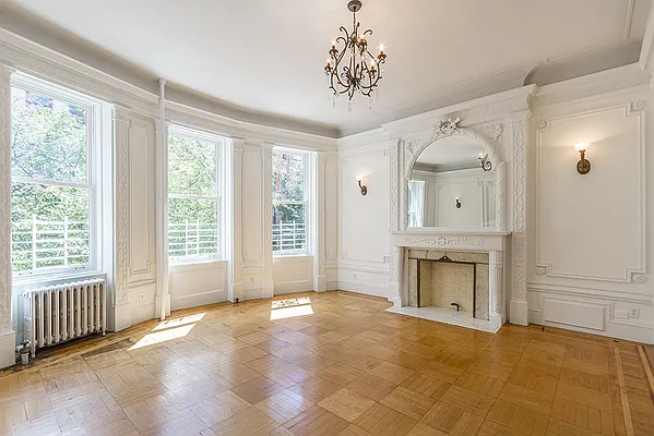 Rented by Dixon Advisory USA Inc. | media 79