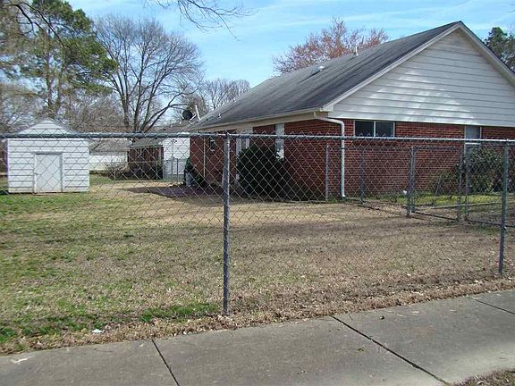 3rd image of 4920 Waycross Ave