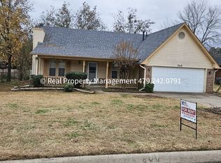 705 J St, Barling, AR 72923